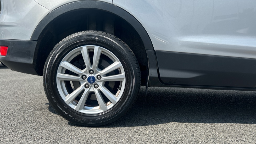 Ford Kuga 1.5 EcoBoost 120 Zetec 5dr 2WD Petrol Estate - Image 7