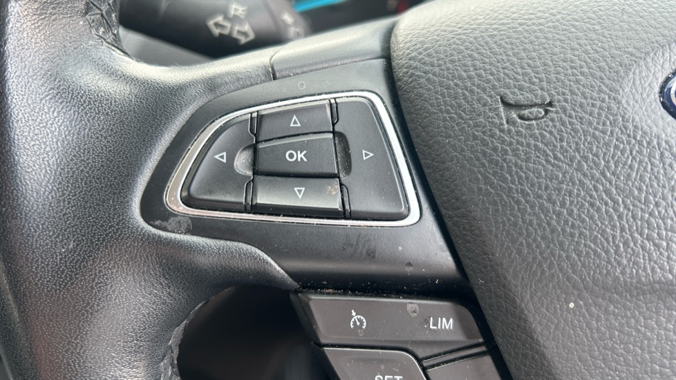 Ford Kuga 1.5 EcoBoost 120 Zetec 5dr 2WD Petrol Estate - Image 26