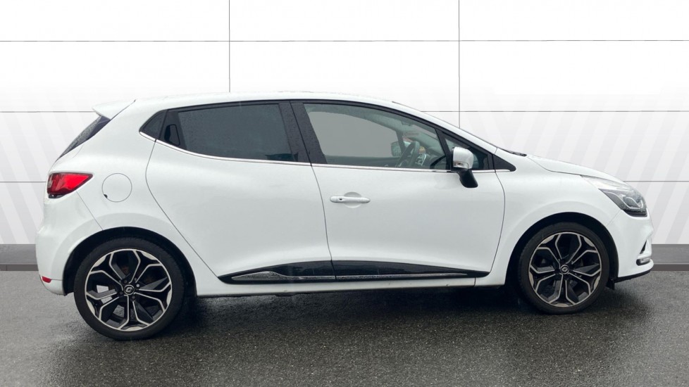 Renault Clio 0.9 TCE 90 Iconic 5dr Petrol Hatchback - Image 5