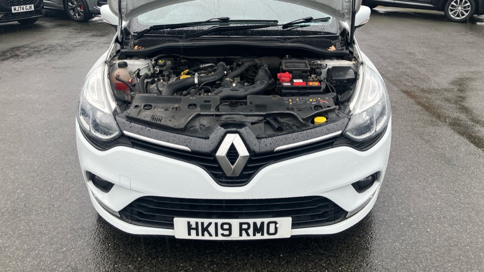 Renault Clio 0.9 TCE 90 Iconic 5dr Petrol Hatchback - Image 8