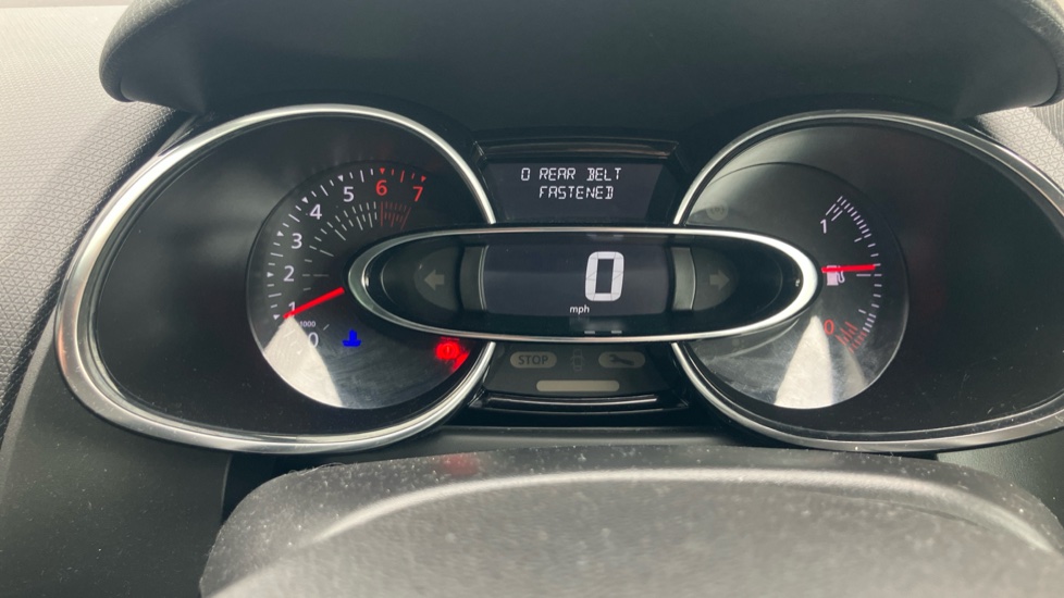 Renault Clio 0.9 TCE 90 Iconic 5dr Petrol Hatchback - Image 18