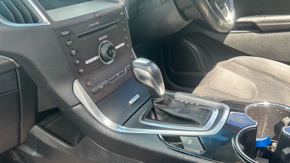 Ford Edge 2.0 TDCi 210 Titanium 5dr Powershift Diesel Estate - Image 13