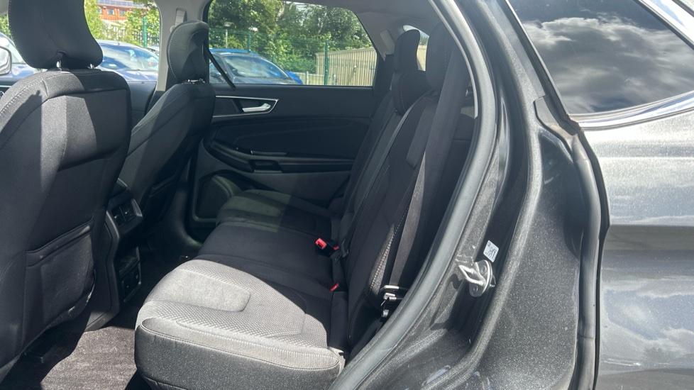 Ford Edge 2.0 TDCi 210 Titanium 5dr Powershift Diesel Estate - Image 16