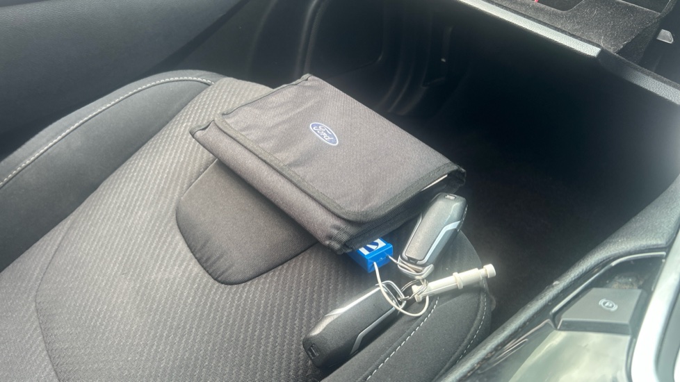 Ford Edge 2.0 TDCi 210 Titanium 5dr Powershift Diesel Estate - Image 19