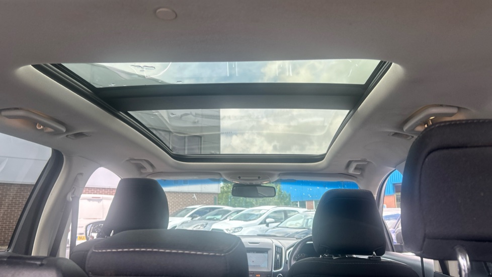 Ford Edge 2.0 TDCi 210 Titanium 5dr Powershift Diesel Estate - Image 37