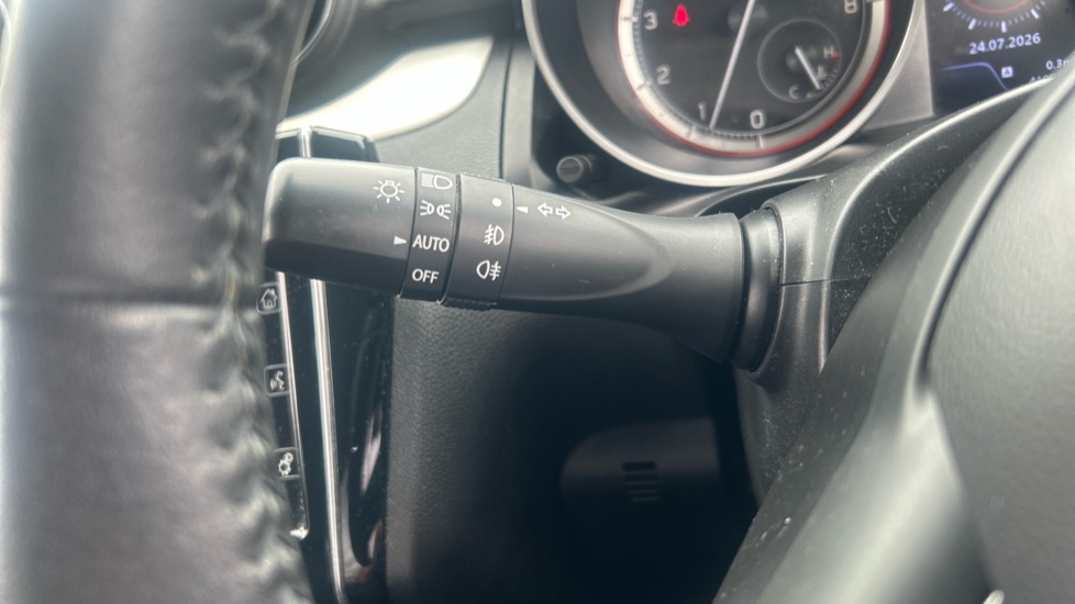 Suzuki Swift 1.0 Boosterjet SHVS SZ5 5dr Petrol Hatchback - Image 28