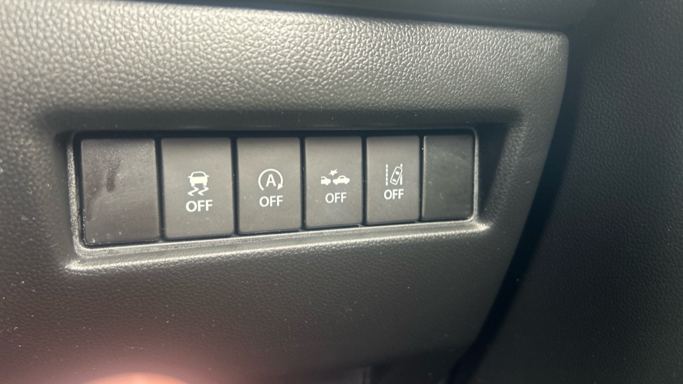 Suzuki Swift 1.0 Boosterjet SHVS SZ5 5dr Petrol Hatchback - Image 30