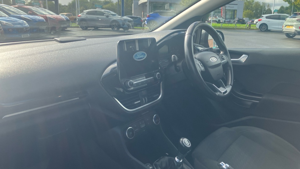 Ford Fiesta 1.0 EcoBoost Zetec 3dr Petrol Hatchback - Image 9