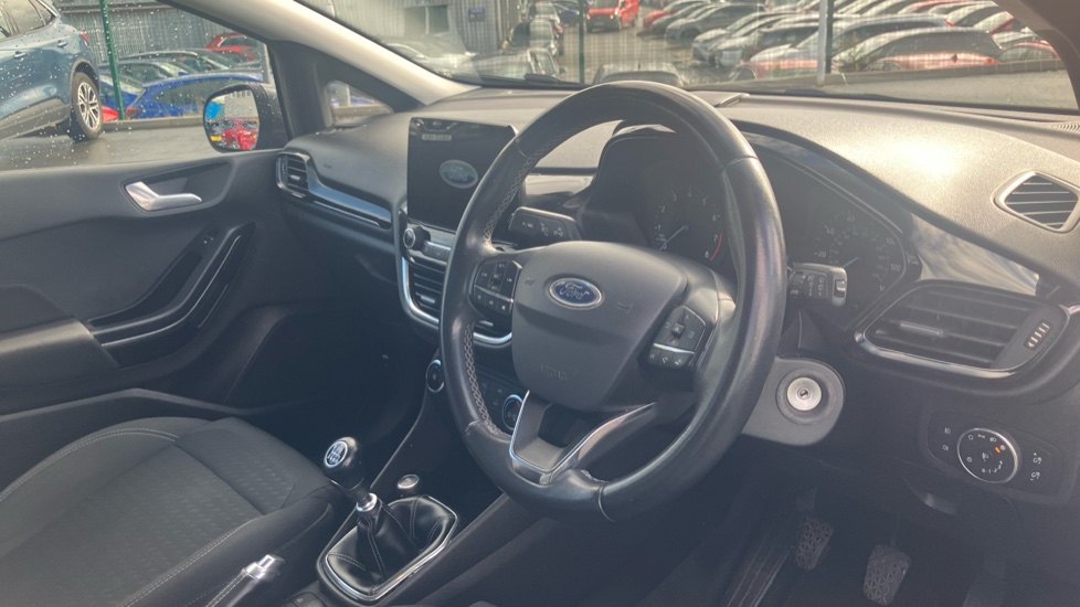 Ford Fiesta 1.0 EcoBoost Zetec 3dr Petrol Hatchback - Image 11