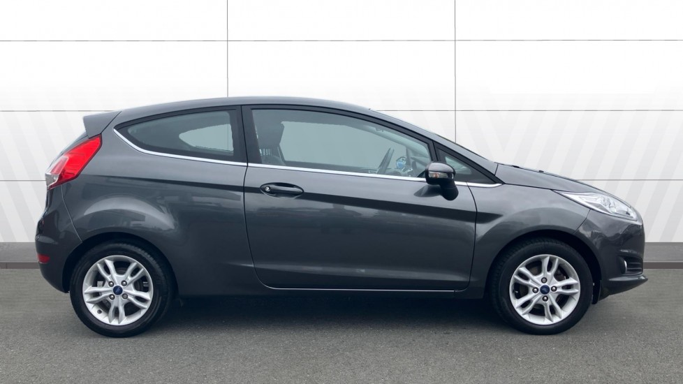 Ford Fiesta 1.25 82 Zetec 3dr Petrol Hatchback - Image 5