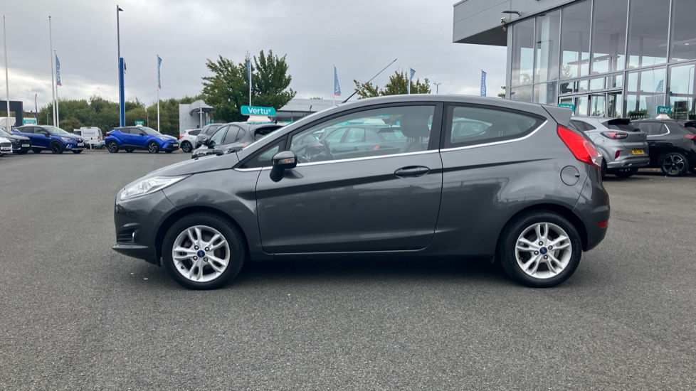 Ford Fiesta 1.25 82 Zetec 3dr Petrol Hatchback - Image 29
