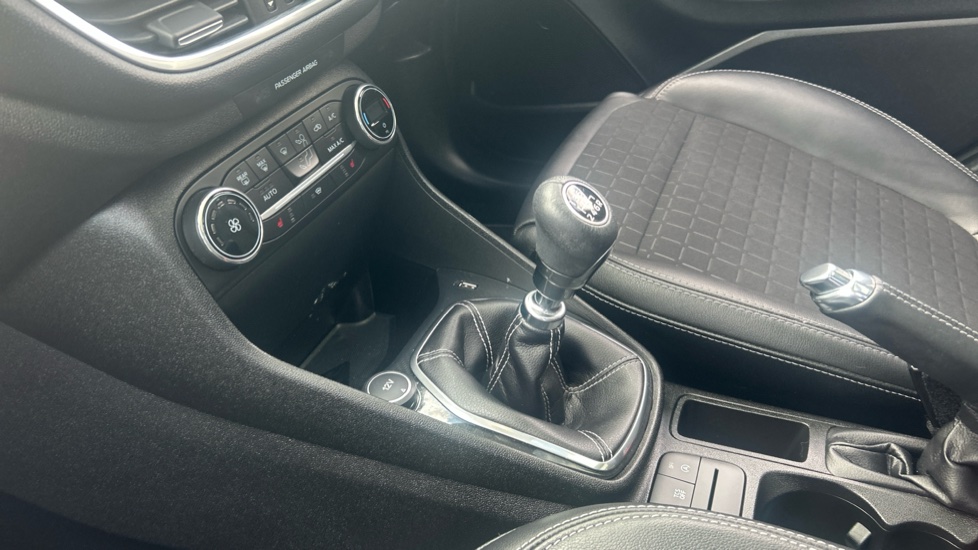 Ford Fiesta 1.0 EcoBoost Active X 5dr Petrol Hatchback - Image 13