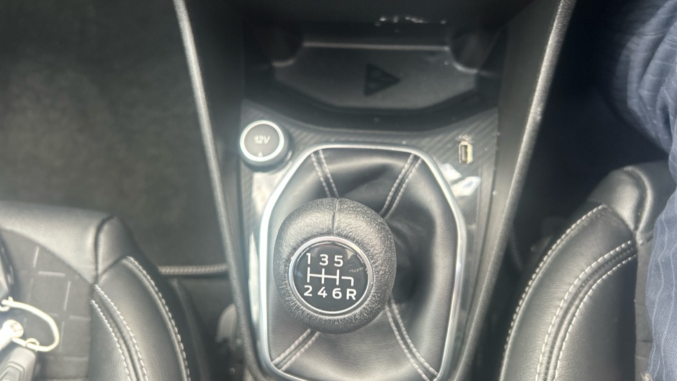 Ford Fiesta 1.0 EcoBoost Active X 5dr Petrol Hatchback - Image 22