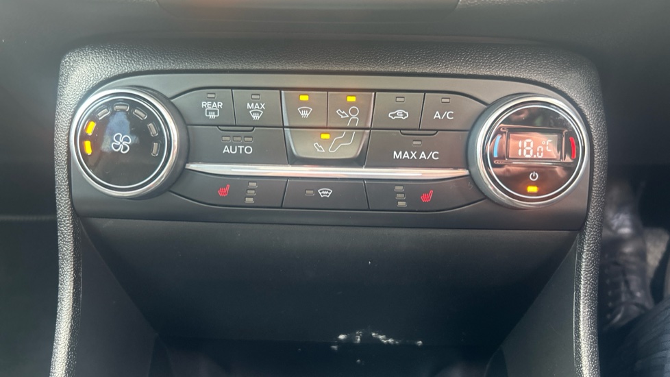 Ford Fiesta 1.0 EcoBoost Active X 5dr Petrol Hatchback - Image 23