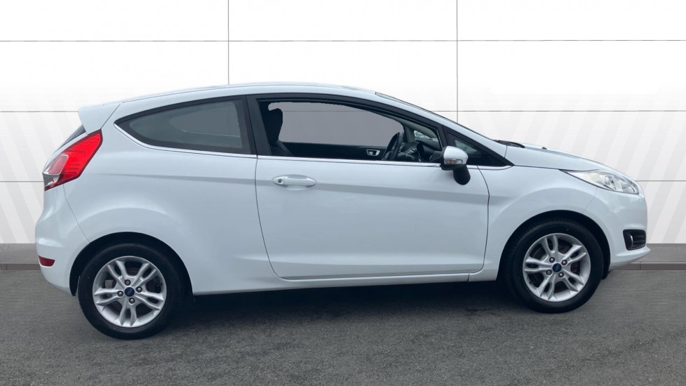 Ford Fiesta 1.25 82 Zetec 3dr Petrol Hatchback - Image 5