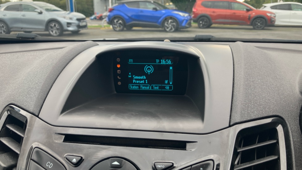 Ford Fiesta 1.25 82 Zetec 3dr Petrol Hatchback - Image 12