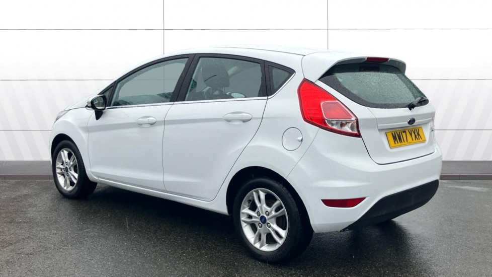 Ford Fiesta 1.25 82 Zetec 5dr Petrol Hatchback - Image 2