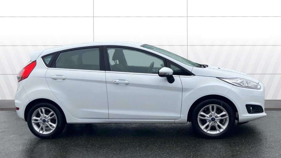 Ford Fiesta 1.25 82 Zetec 5dr Petrol Hatchback - Image 5