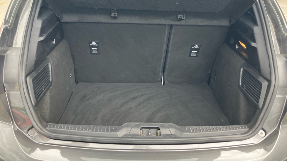 Ford Focus 1.0 EcoBoost 125 ST-Line X 5dr Petrol Hatchback - Image 4