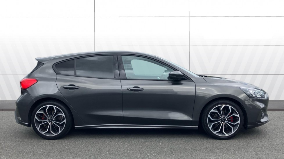 Ford Focus 1.0 EcoBoost 125 ST-Line X 5dr Petrol Hatchback - Image 5