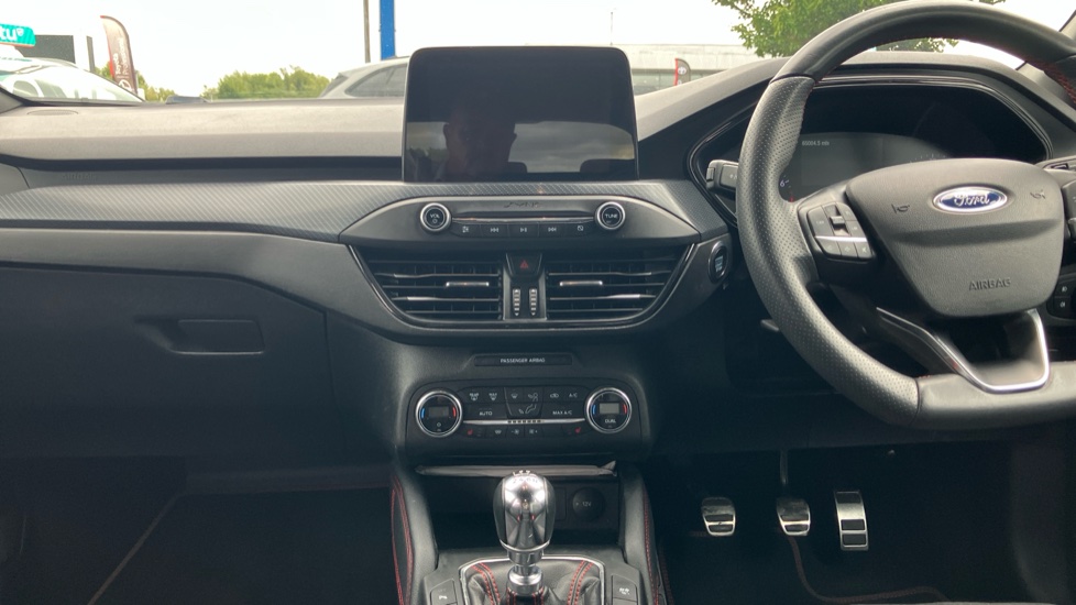 Ford Focus 1.0 EcoBoost 125 ST-Line X 5dr Petrol Hatchback - Image 10