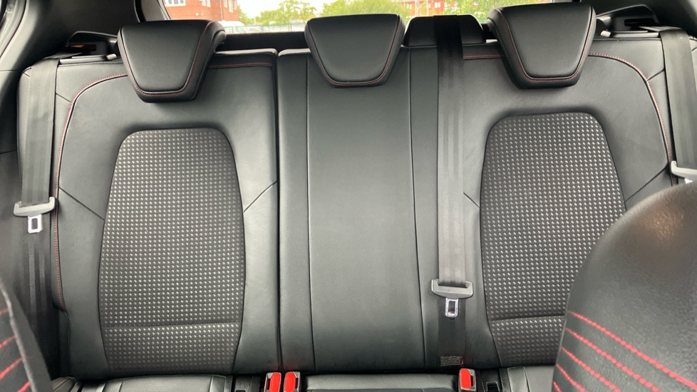 Ford Focus 1.0 EcoBoost 125 ST-Line X 5dr Petrol Hatchback - Image 15