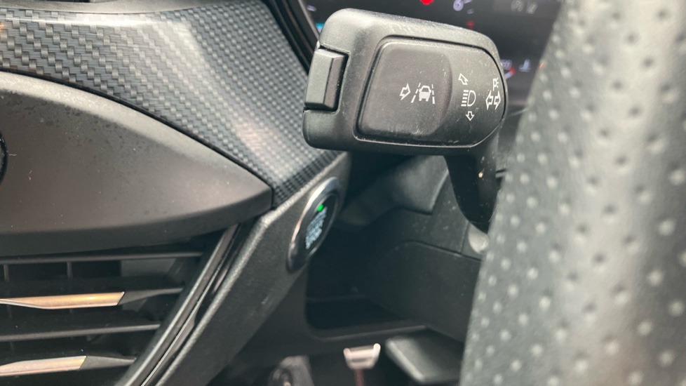 Ford Focus 1.0 EcoBoost 125 ST-Line X 5dr Petrol Hatchback - Image 25