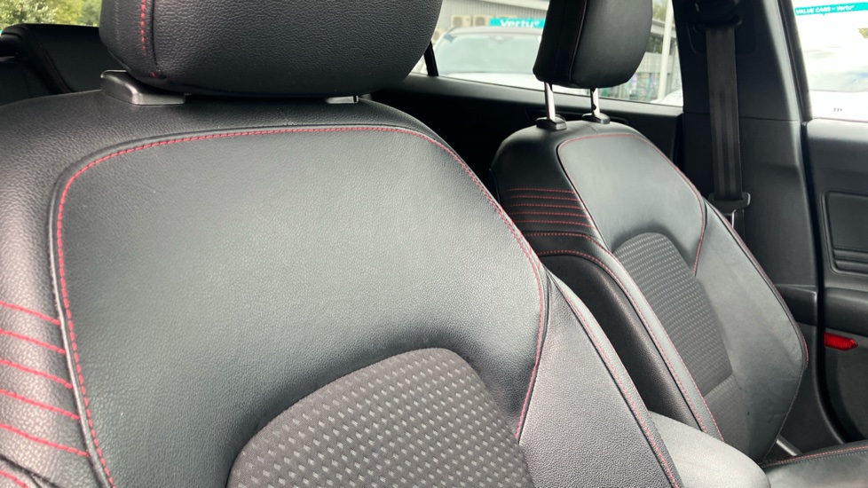 Ford Focus 1.0 EcoBoost 125 ST-Line X 5dr Petrol Hatchback - Image 29