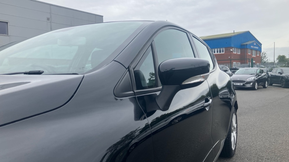 Renault Clio 0.9 TCE 90 Dynamique Nav 5dr Petrol Hatchback - Image 36
