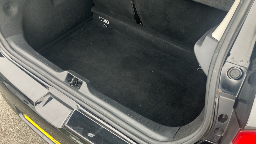 Renault Clio 0.9 TCE 90 Dynamique Nav 5dr Petrol Hatchback - Image 38