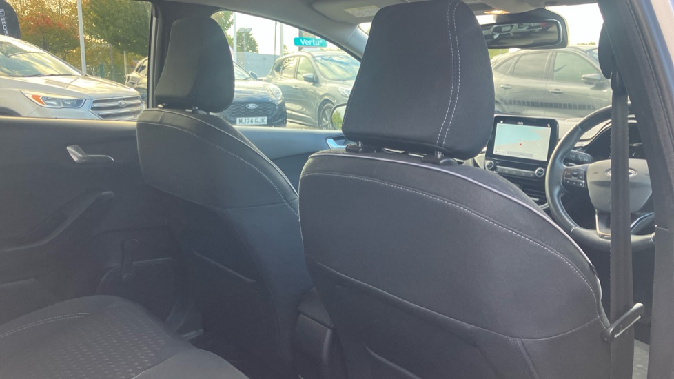 Ford Fiesta 1.0 EcoBoost 125 Titanium 5dr Petrol Hatchback - Image 32