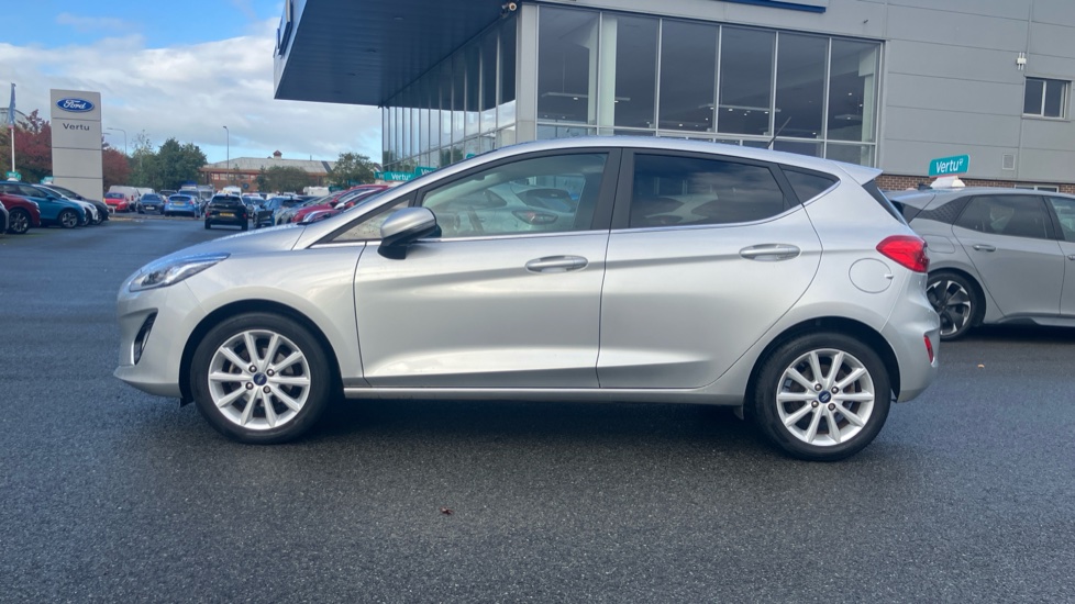 Ford Fiesta 1.0 EcoBoost 125 Titanium 5dr Petrol Hatchback - Image 34
