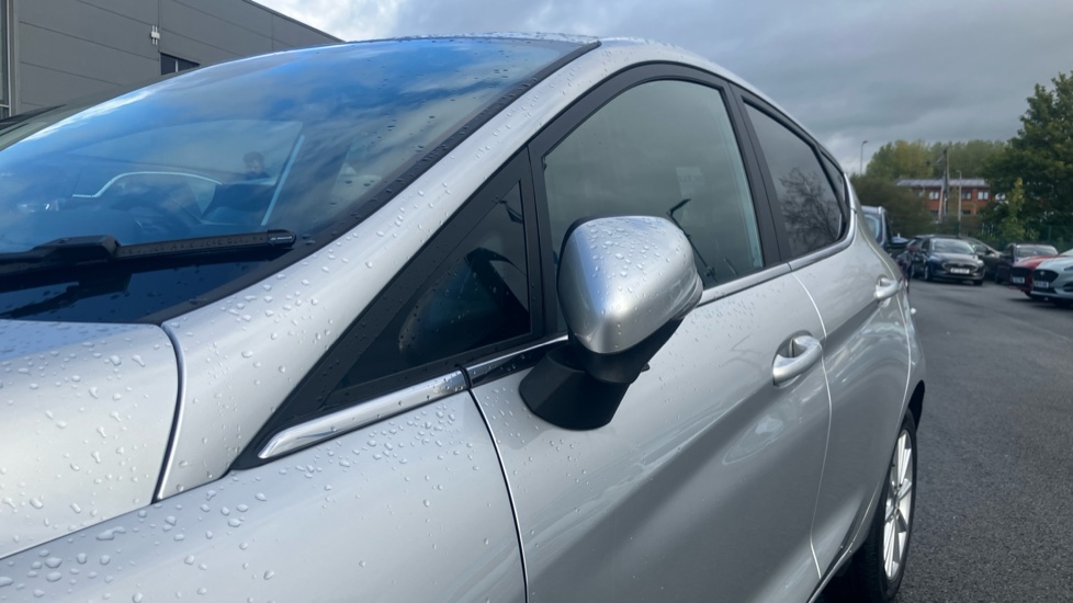 Ford Fiesta 1.0 EcoBoost 125 Titanium 5dr Petrol Hatchback - Image 37