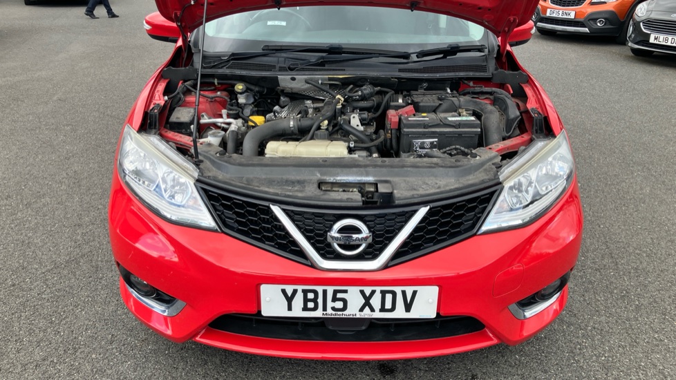 Nissan Pulsar 1.2 DiG-T Acenta 5dr Petrol Hatchback - Image 8