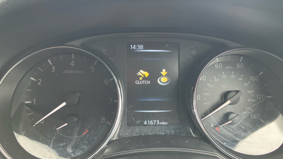 Nissan Pulsar 1.2 DiG-T Acenta 5dr Petrol Hatchback - Image 18