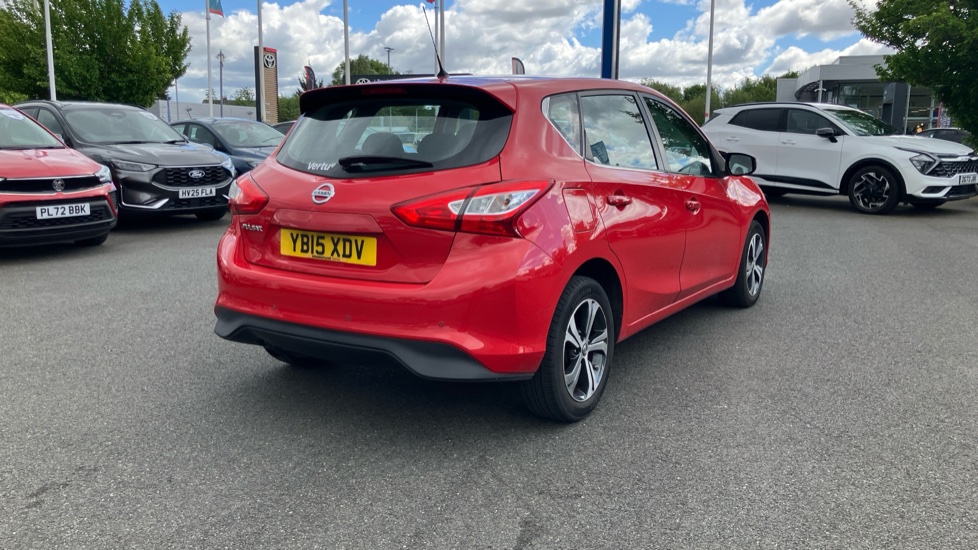 Nissan Pulsar 1.2 DiG-T Acenta 5dr Petrol Hatchback - Image 31