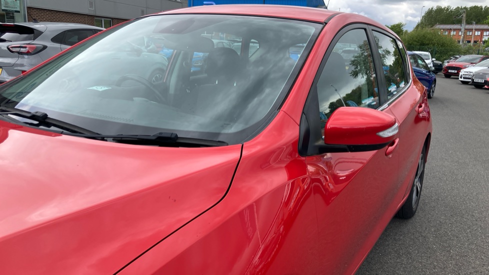 Nissan Pulsar 1.2 DiG-T Acenta 5dr Petrol Hatchback - Image 34