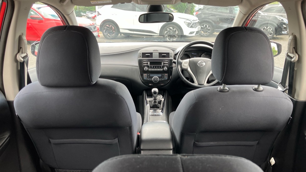 Nissan Pulsar 1.2 DiG-T Acenta 5dr Petrol Hatchback - Image 36
