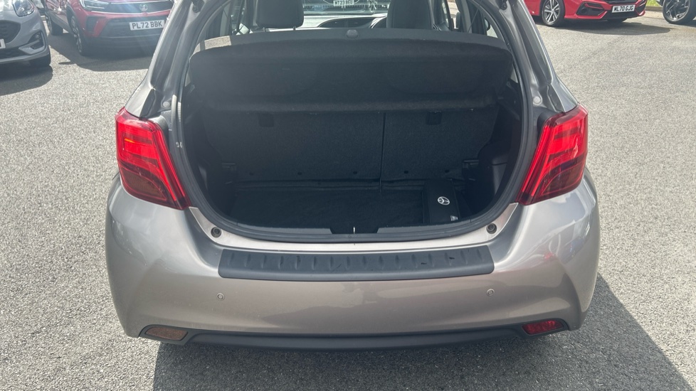 Toyota Yaris 1.5 Hybrid Excel TSS 5dr CVT Hybrid Hatchback - Image 4