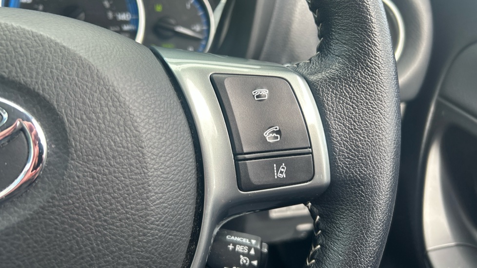 Toyota Yaris 1.5 Hybrid Excel TSS 5dr CVT Hybrid Hatchback - Image 28