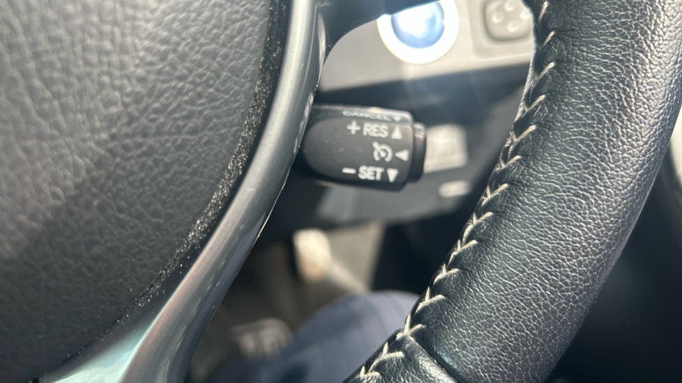 Toyota Yaris 1.5 Hybrid Excel TSS 5dr CVT Hybrid Hatchback - Image 29