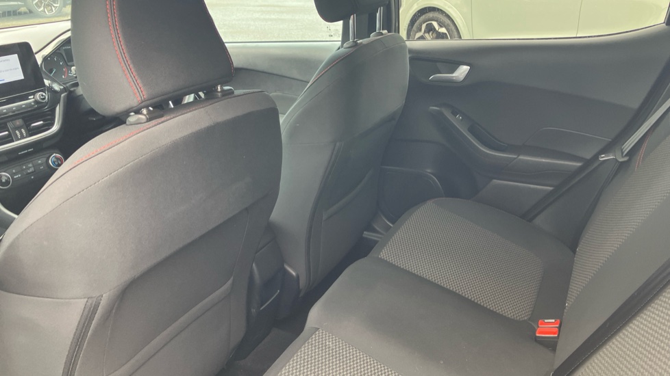 Ford Fiesta 1.0 EcoBoost Hybrid mHEV 125 ST-Line Edition 5dr Petrol Hatchback - Image 16