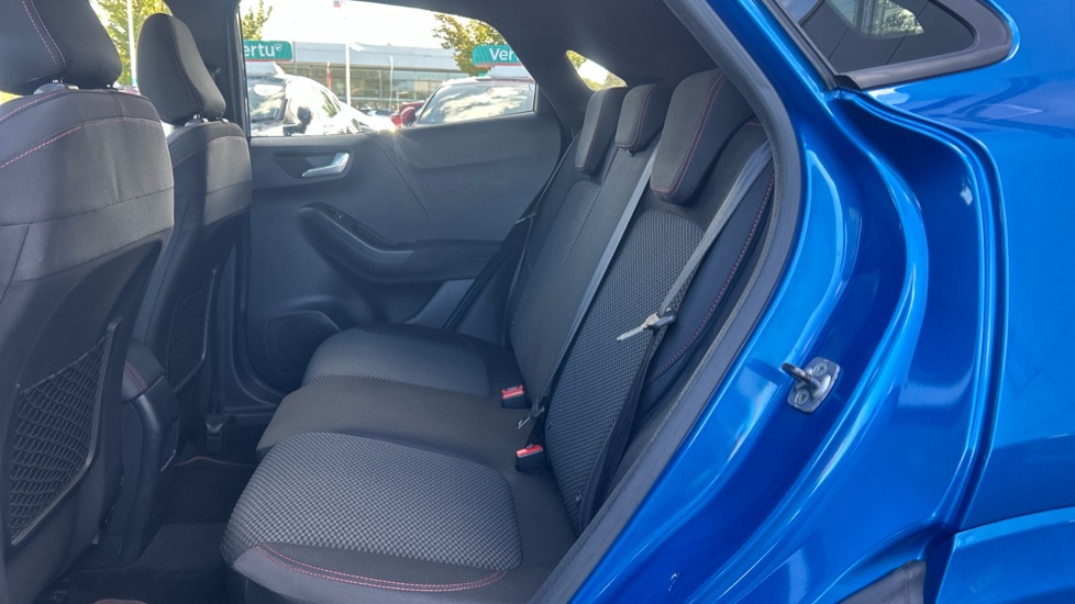 Ford Puma 1.0 EcoBoost Hybrid mHEV ST-Line 5dr Petrol Hatchback - Image 16