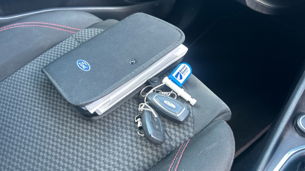 Ford Puma 1.0 EcoBoost Hybrid mHEV ST-Line 5dr Petrol Hatchback - Image 19
