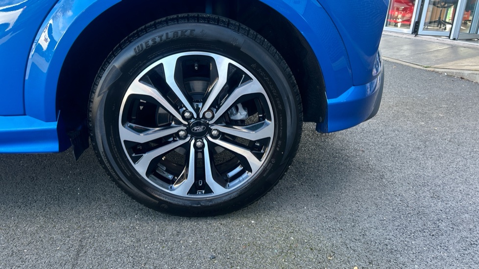 Ford Puma 1.0 EcoBoost Hybrid mHEV ST-Line 5dr Petrol Hatchback - Image 32