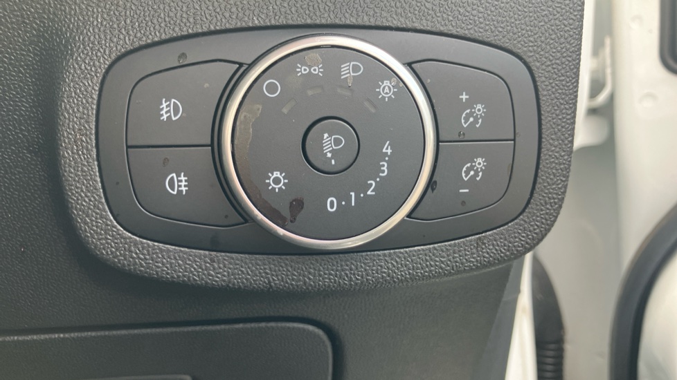 Ford Fiesta 1.0 EcoBoost 125 Active 1 5dr Petrol Hatchback - Image 26