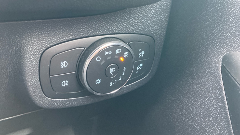 Ford Fiesta 1.0 EcoBoost Hybrid mHEV 125 ST-Line 5dr Petrol Hatchback - Image 31