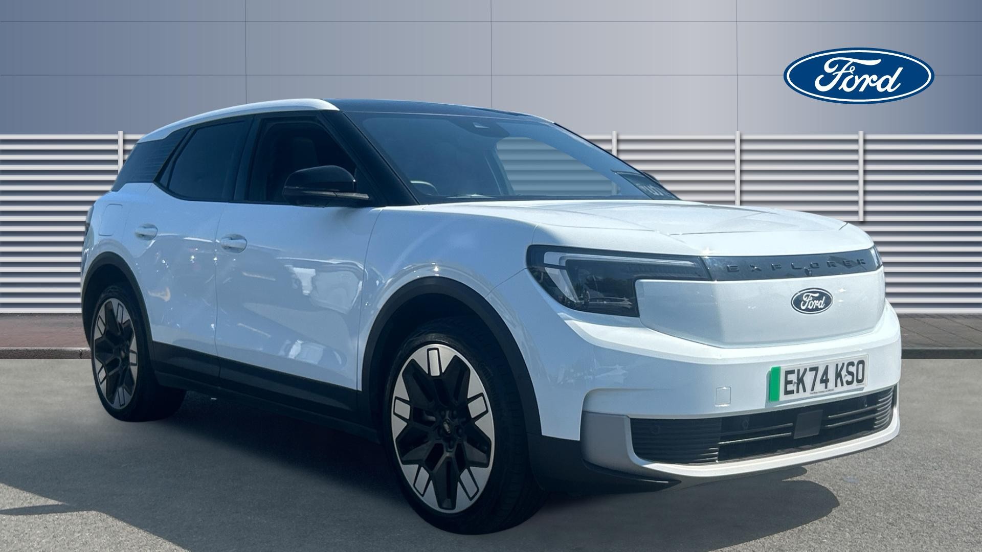 Ford Explorer listing photo