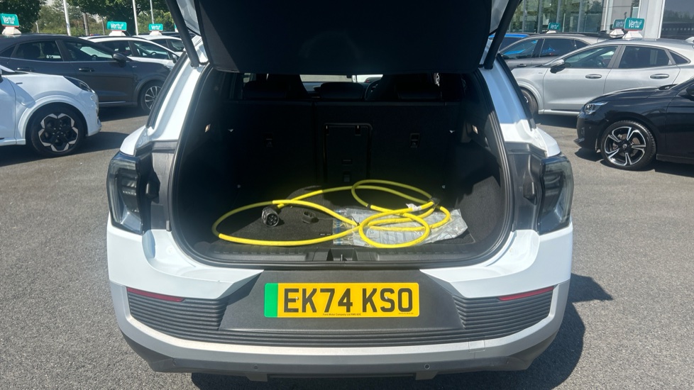 Ford Explorer 250kW Premium 79kWh AWD 5dr Auto Electric Estate - Image 4