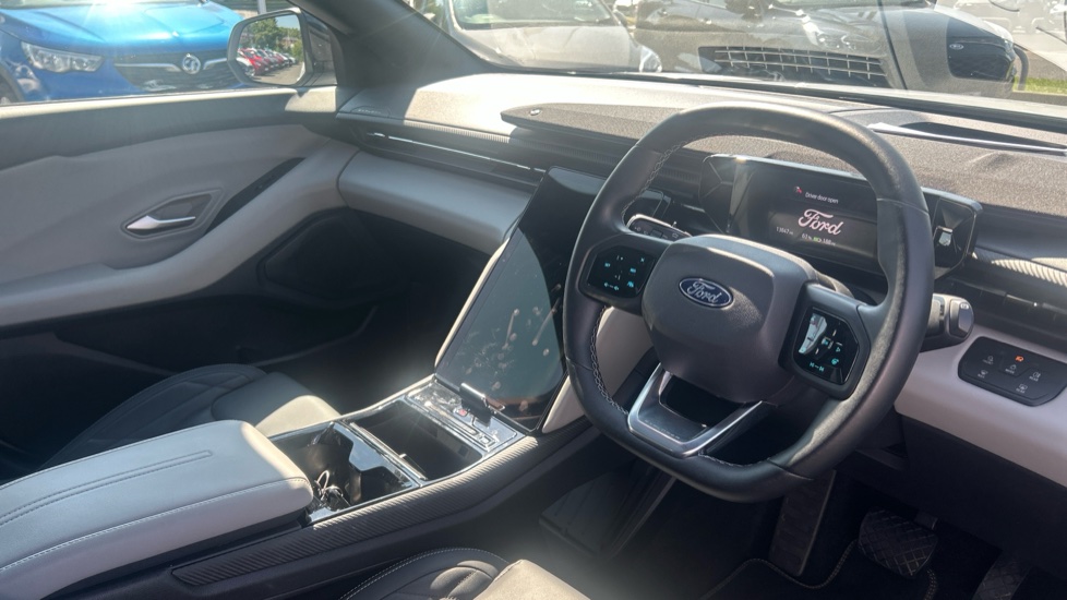 Ford Explorer 250kW Premium 79kWh AWD 5dr Auto Electric Estate - Image 11